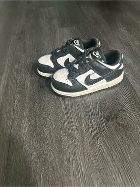 Nike Kids Black and White Low-Top Sneakers with Swoosh Accent